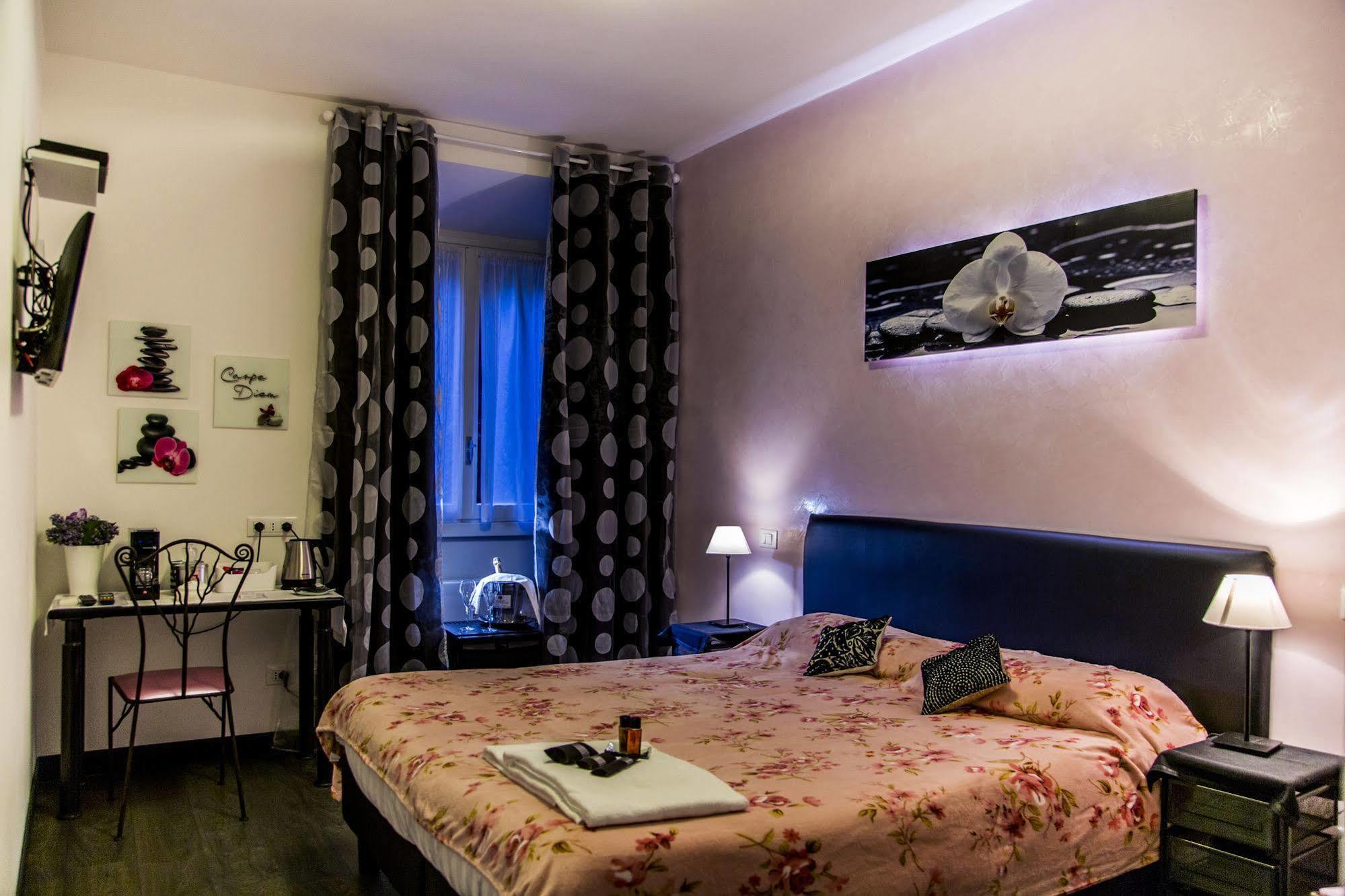 Caroline Bed & Breakfast 2*